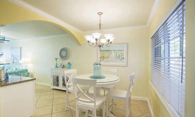 Indian Shores Apartment | Barefoot Beach Resort