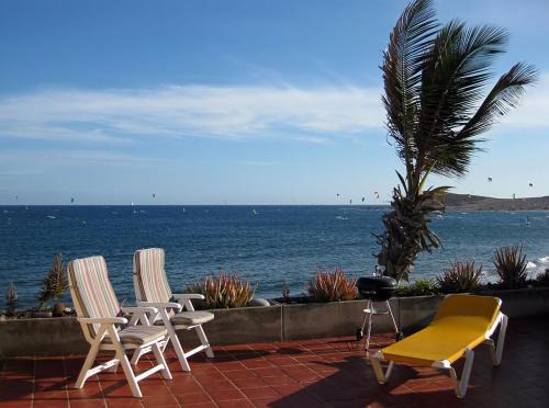 El Medano Apartment | BARLOVENTO by RENTMEDANO Luxury beach front apartment with fantastic ocean views
