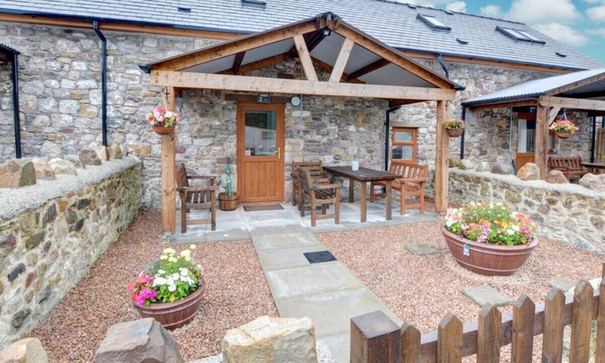 Margam House | Barn 2 - Cow - Three Bedroom House, Sleeps 6