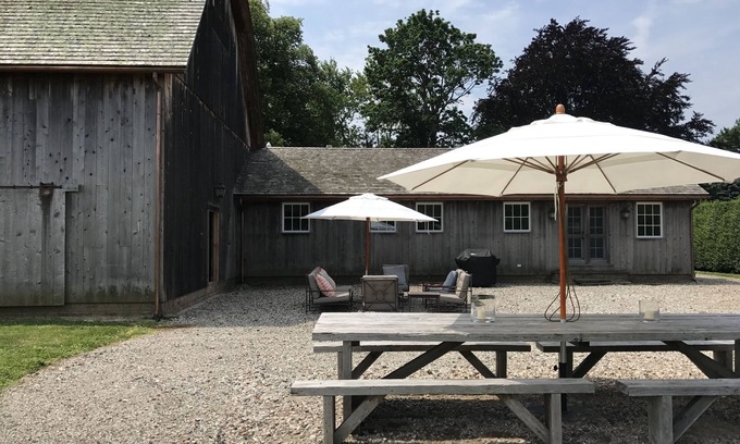 Cutchogue House | Barn Life in Cutchogue