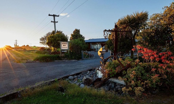 Kaikoura Cabin | Barnacle Bills