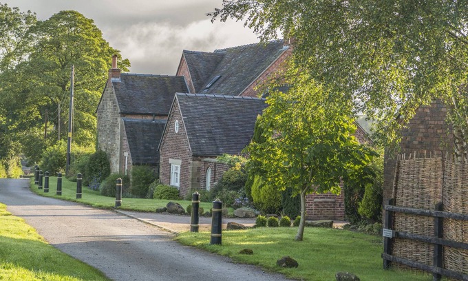 Foxt Cottage | Barnfields Holiday Cottage