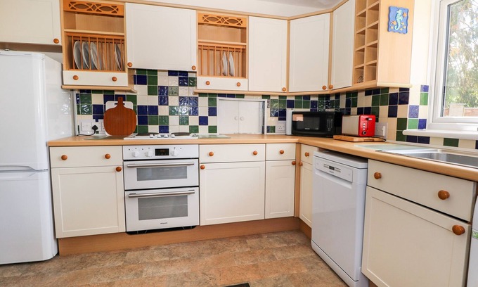 Denmead House | BARNGREEN, family friendly, country holiday cottage in Denmead
