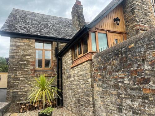 Barnstaple Apartment | Barnstaple - apartment- Sleeps 2 - Parking