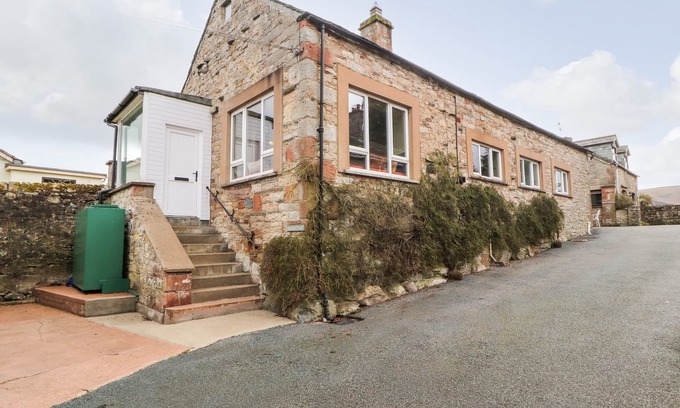 Pooley Bridge Cottage | BARNSTEAD, pet friendly, character holiday cottage in Pooley Bridge