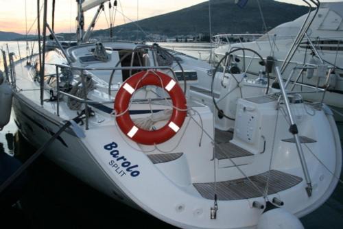 Punat Boat Rental | Barolo I