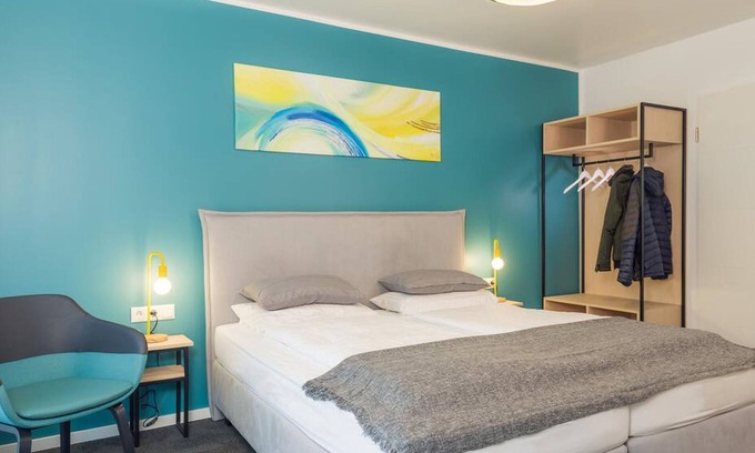 Guckinsdorf Apartment | Barrier-free double room with large bathroom and balcony, 29sqm