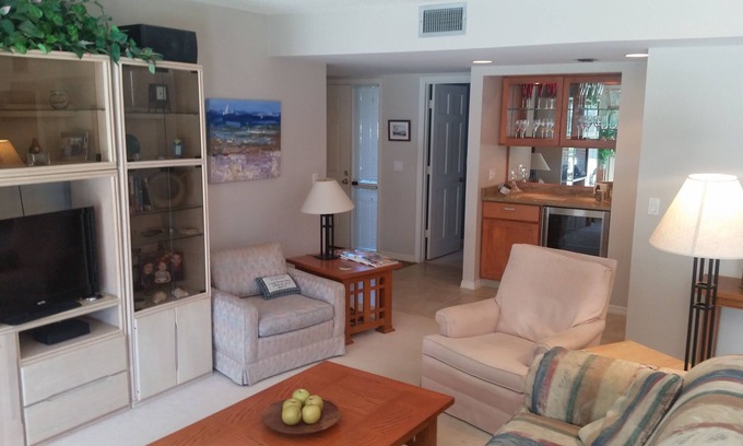 Indian River Shores Condo | BARRIER ISLAND CONDO FOR OFF SEASON RENTAL