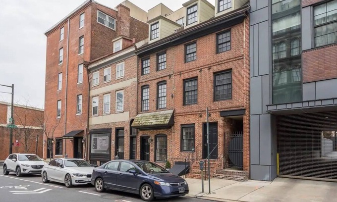 West Philadelphia House | Barstool Sports City Mansion w Roof Deck