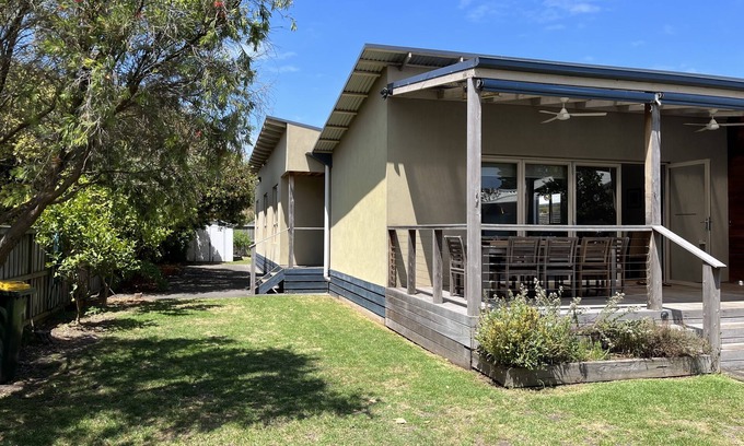 Barwon Heads House | Barwon Bliss Beach House