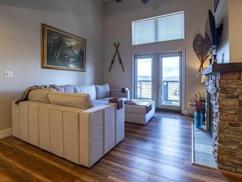 Silvercreek House | Base Camp One 410