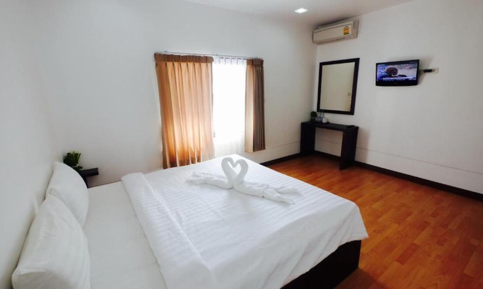 Chiang Mai Hotel | Basic Line Hotel @ Loikroh