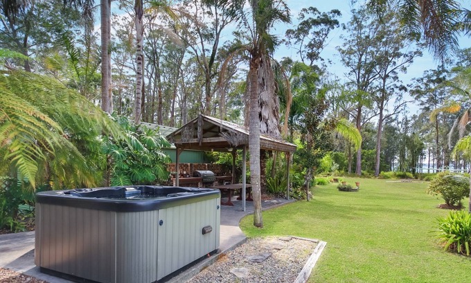 Basin View House | Basin Retreat by Experience Jervis Bay