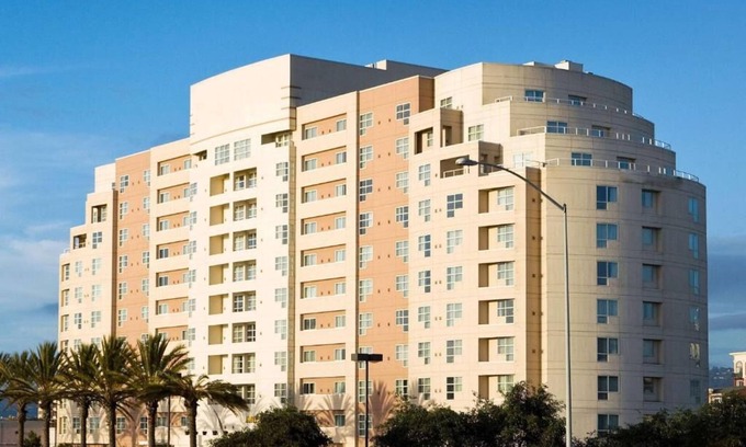 Emeryville Hotel | Bask in Modern Style Comfort! 4 Serene Units, near Golden Gate Rec Center!