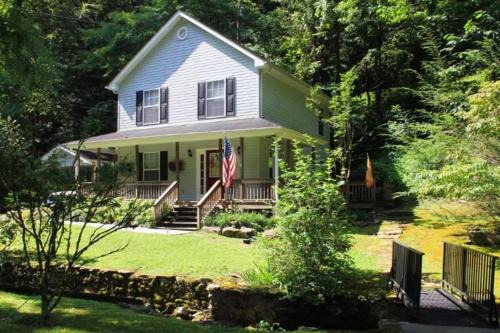 Gatlinburg House | Baskins Creek Hideaway