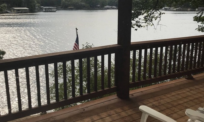 Lake Ozark Bed & Breakfast | Bass and Baskets B&B