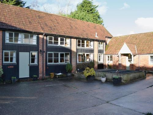 Ottery St Mary House | Bat's Cottage