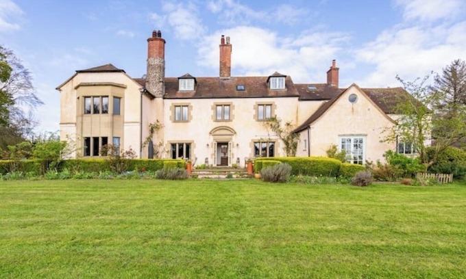 Church Stretton House | Batchcott Hall – Historic Country Elegance in the Heart of Shropshire