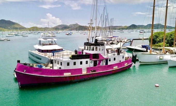 Le Marin Boat Rental | Bateau Hotel Insolite Martinique en Demi Pension