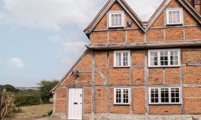 Maidstone House | Battel Hall Cottage