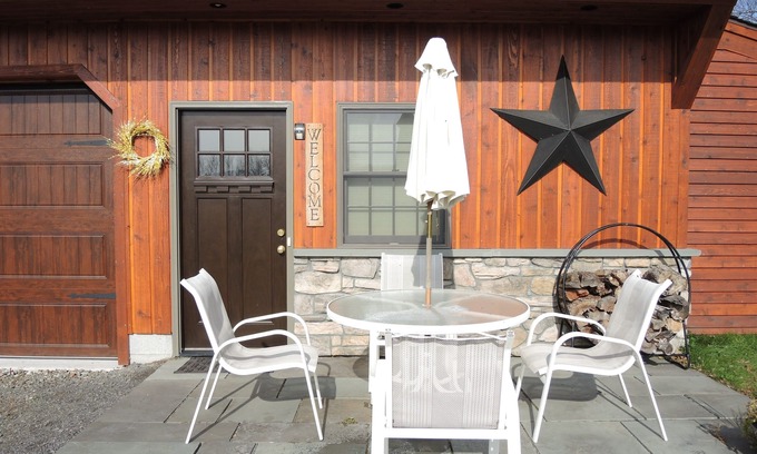 Cooperstown - Otsego Lake Apartment | Bavarian Farm Hops View - Upscale apartment w/hot tub