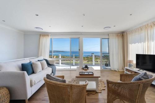Bawley Point House | Bawley Blue - oceanfront 4BR pet-friendly retreat