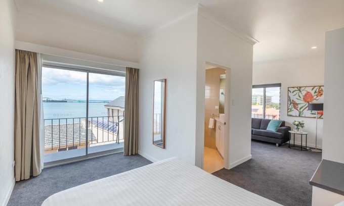 Port Lincoln Resort | Bay 10 - Suites and Apartments
