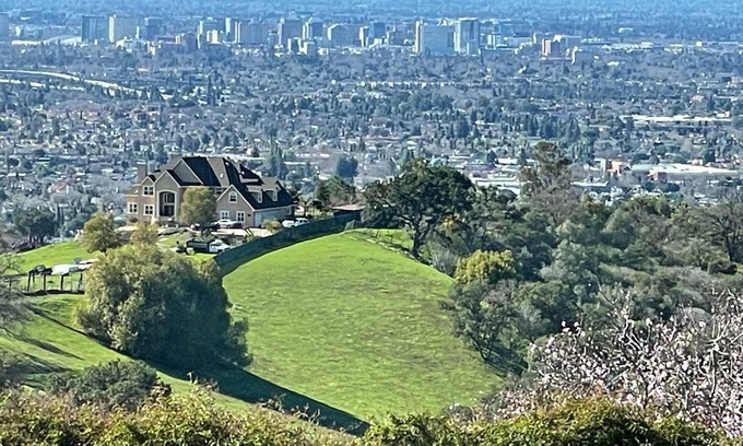 Evergreen Villa | Bay Area Views Retreat and Events @ Veranda Hills