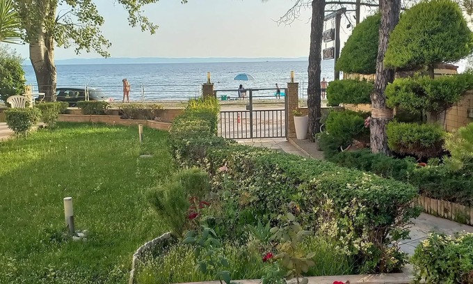 Nikita House | Bay Beach Maisonette