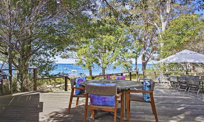 Callala Bay Cottage | Bay Cottage – stunning water views of Callala Bay