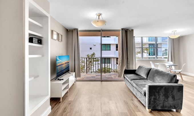 Bay Harbor Islands Apartment | Bay Harbor Sunset