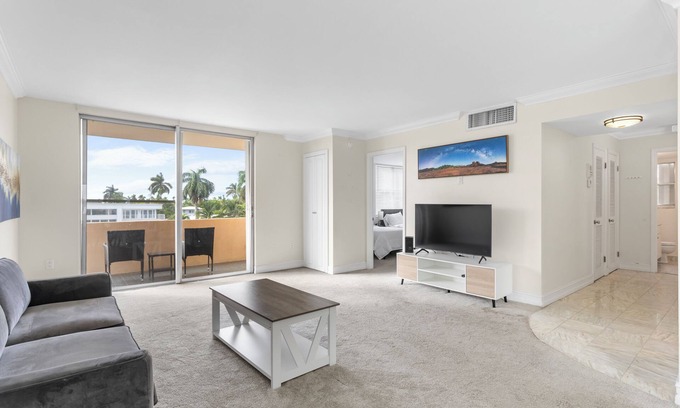 Bay Harbor Islands Apartment | Bay Harbor Sunset Apt 3C