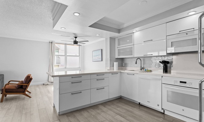 Bay Harbor Islands Apartment | Bay Harbor Sunset Apt 5A