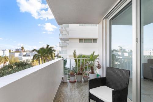 Bay Harbor Islands Apartment | Bay Harbor Sunset Apt 4A