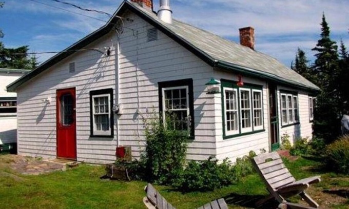 Chance Harbour Cottage | Bay of Fundy Seaside Cottage