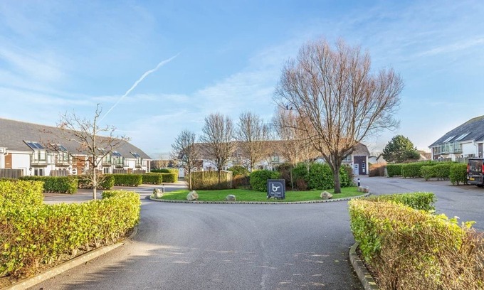 Padstow Villa | Bay Retreat Villa (sleeps 6)