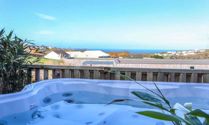Portreath Cottage | BAY VIEW, pet friendly, country holiday cottage in Portreath