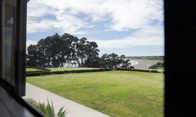 Pitone Apartment | Bay View Terrace Studios with Beach Views