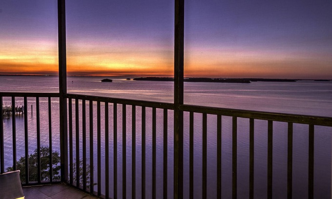 Punta Rassa Condo | Bay View Tower #634 Panaramic Water Views from this Beautiful 2 bed condo 18+ Only