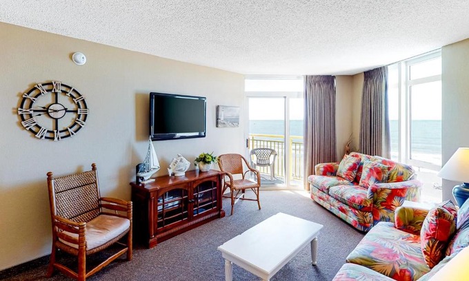 Crescent Beach Hotel | Bay Watch 0617