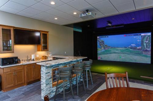 Sturgeon Bay House | Baydream Believer by Simple Life Rentals
