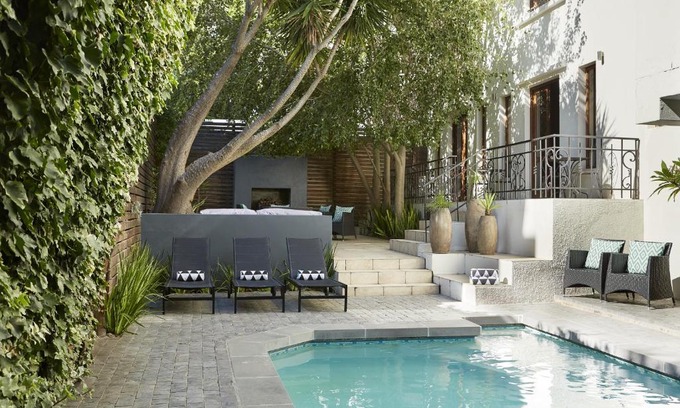 Three Anchor Bay House | Bayflowers Guest House