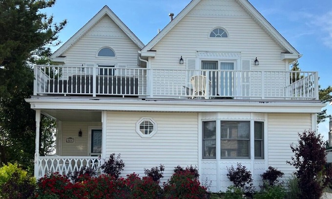 Stone Harbor House | BAYFRONT BEAUTY! Spectacular sunset & wetland views, a boatslip, jetski dock, private, tranquil location