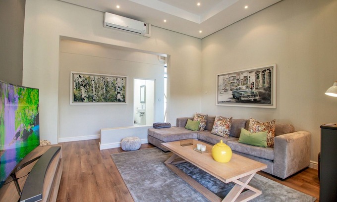 Sunset Beach House | Bayhill Terrace 17 by CTHA