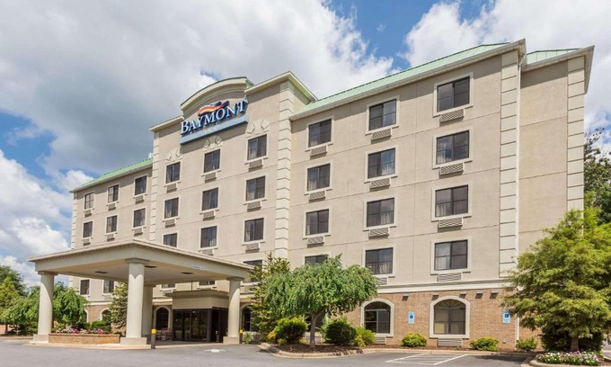 Asheville Hotel | Baymont by Wyndham Asheville/Biltmore