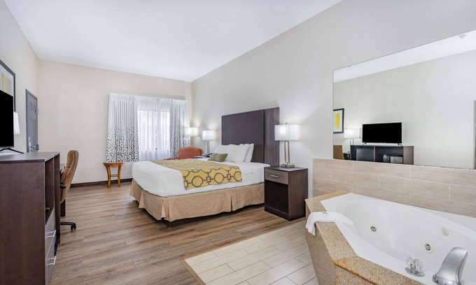 Midway Hotel | Baymont by Wyndham Midway/Tallahassee