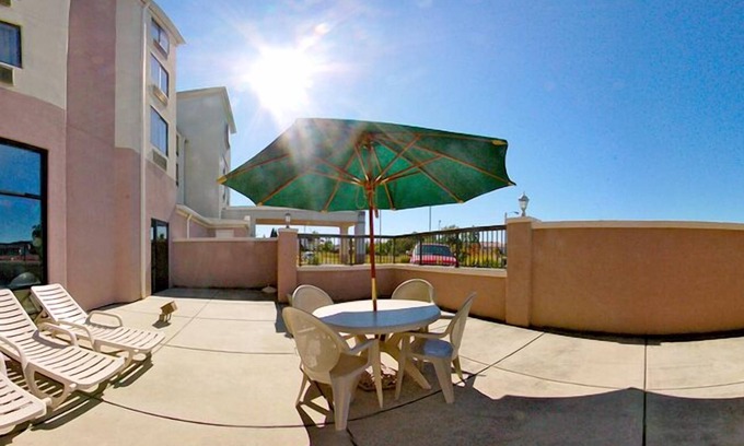 Mooresville Hotel | Baymont by Wyndham Mooresville