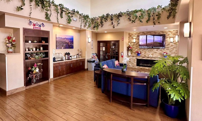 North Mountain Hotel | Baymont by Wyndham Phoenix North