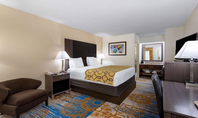 Tallahassee Hotel | Baymont by Wyndham Tallahassee