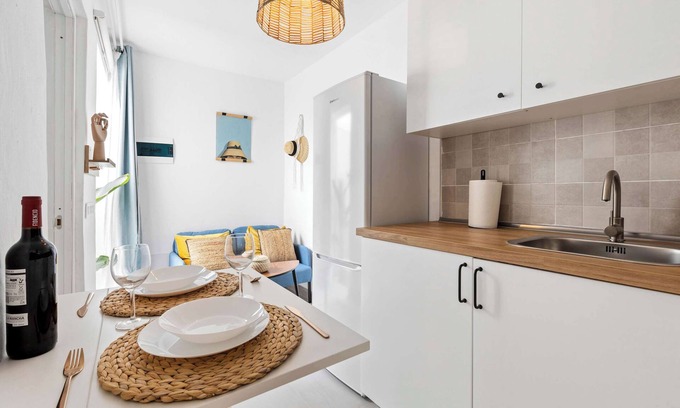 Los Cocoteros Apartment | Bayside Cocoteros Hideaway Serenity Cove